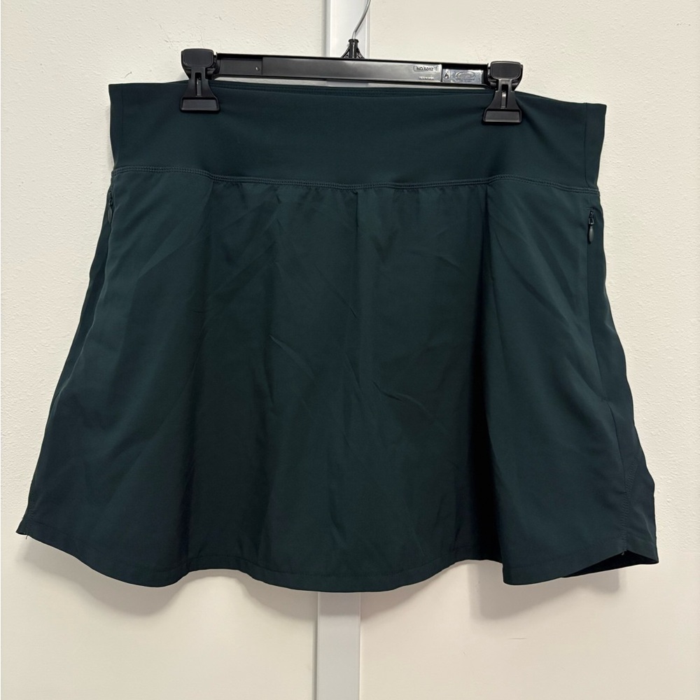 Old Navy StretchTech Active Skort Pine Green (XL)